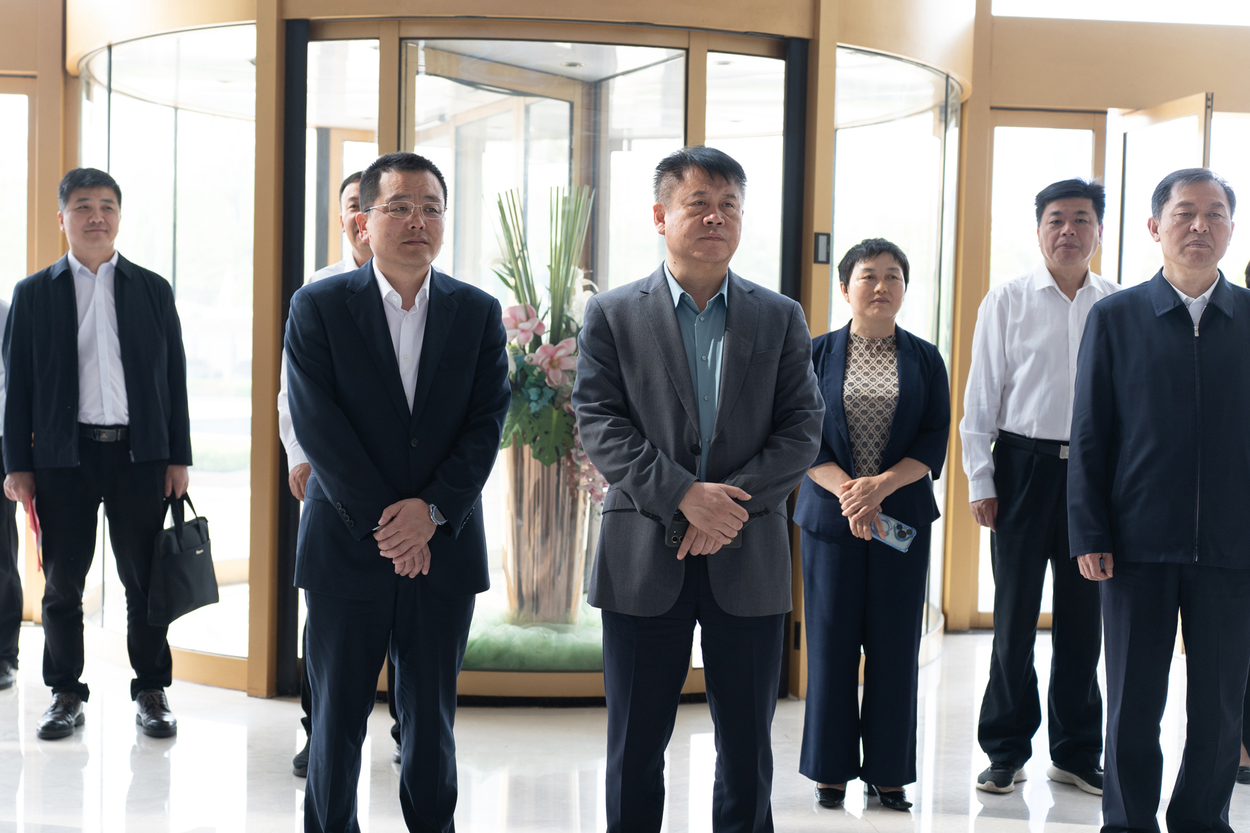 省退役武士事务厅党组成员副厅长高志国 调研经典集团