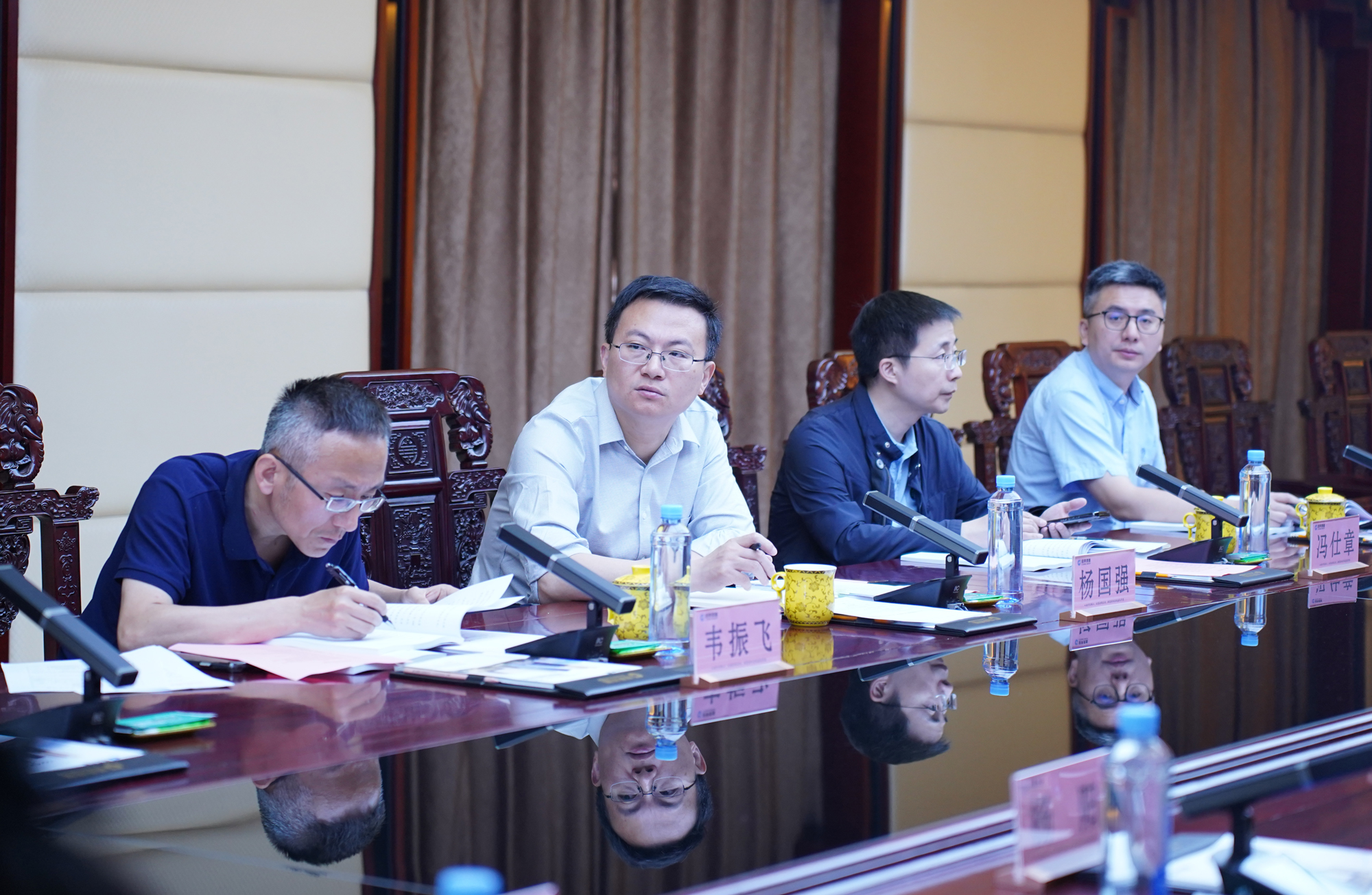 住建部调研组莅临经典集团调研装配式修建工业基地