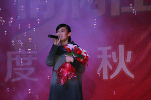 2012.09.30号在公司二楼餐厅会场举行情满佳节，，，汇聚中秋联谊会