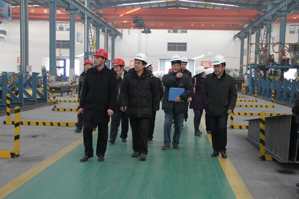 经典集团与同济大学举行研究生实践基地签约暨揭牌仪式