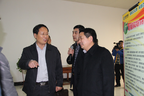 济宁市委组织部党建检查组到经典集团检查指导党支部建设情形